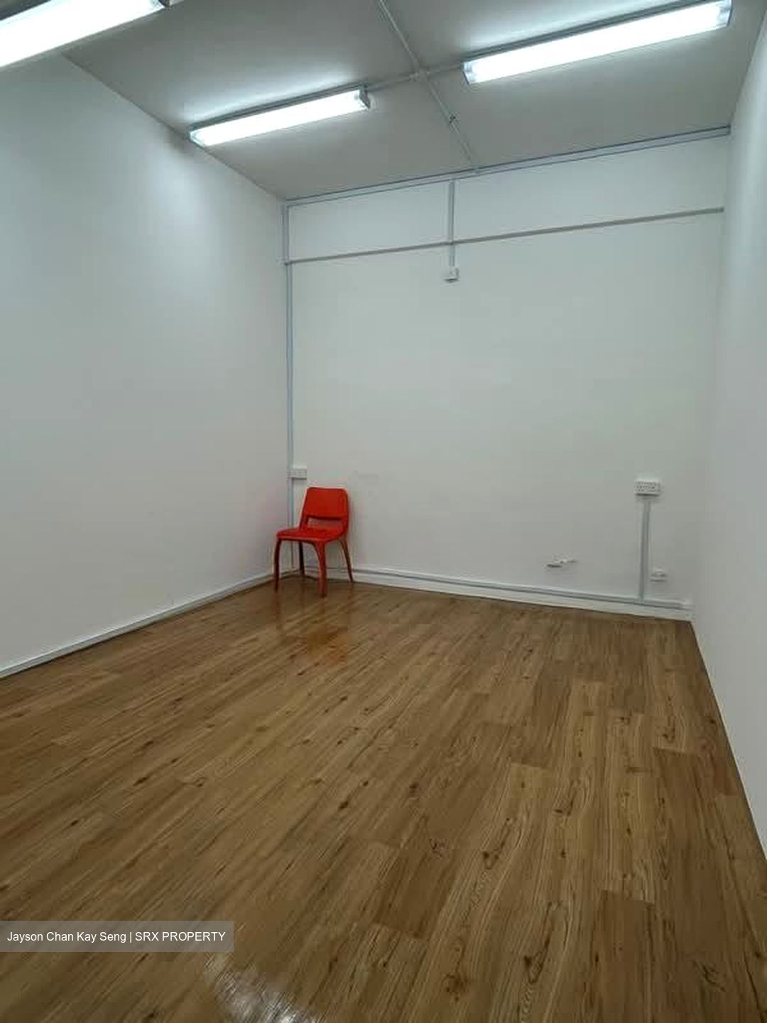 Jurong Gateway Road (D22), Office #577738411